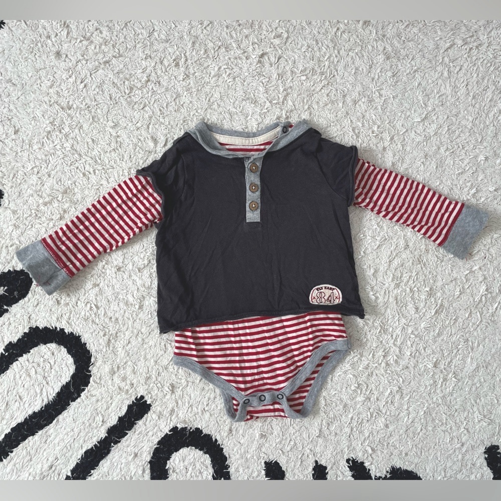 Burt’s bee baby organic cotton bodysuit
